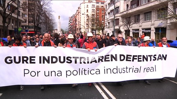 INDUSTRIAREN ALDEKO MANIFESTAZIOA BILBO EITB